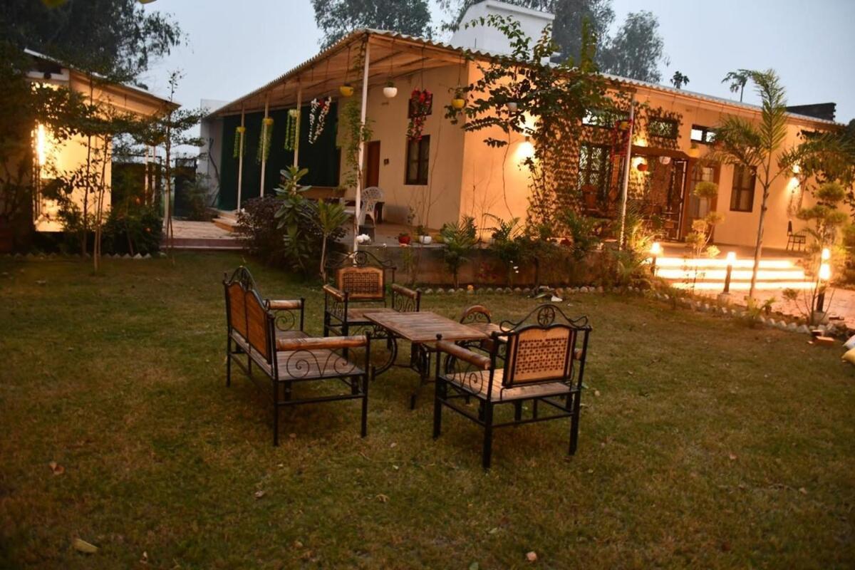 فيلا Gc Farms Ayodhya المظهر الخارجي الصورة